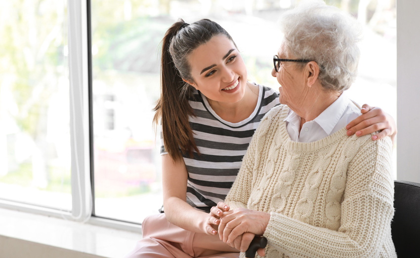 Auxiliaire de vie pour les personnes âgées