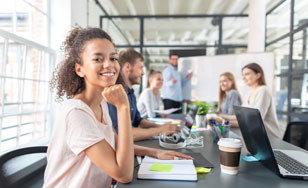 Stage, alternance, Service Civique… Comment transformer l’essai de votre première expérience professionnelle ?